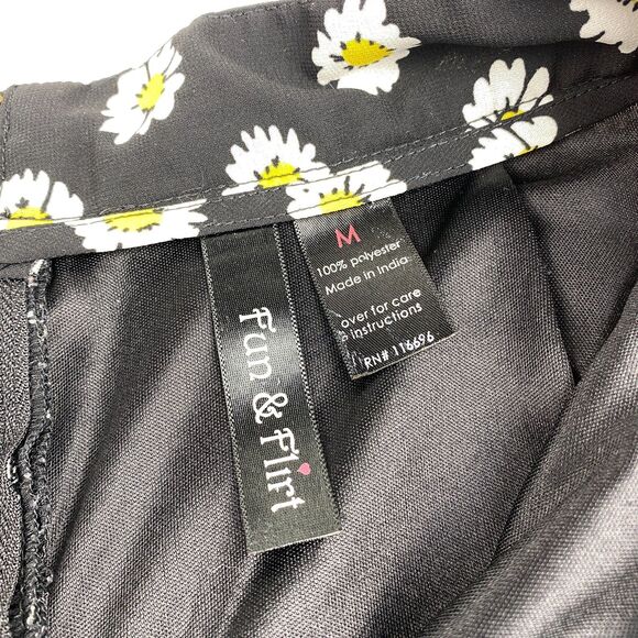 Fun & Flirt Floral Daisy Mini Skirt Black White Beach Festival Y2K  Classic Med - Picture 7 of 7